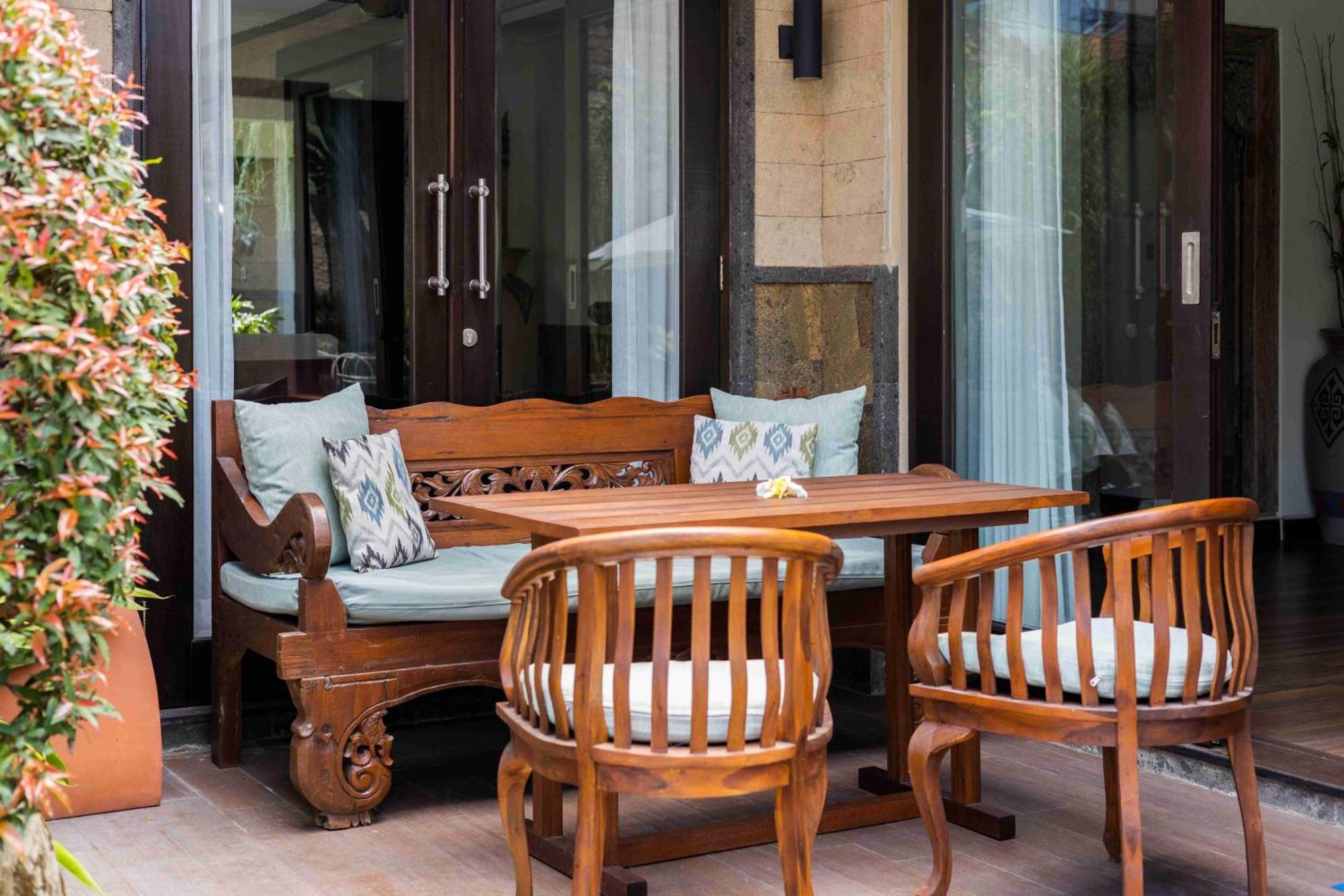 Villa Nesanur - Comfortable & Spacious Beachside Sanur Екстер'єр фото