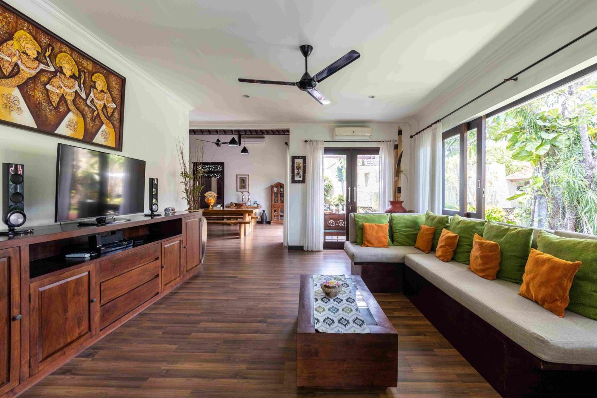 Villa Nesanur - Comfortable & Spacious Beachside Sanur Екстер'єр фото