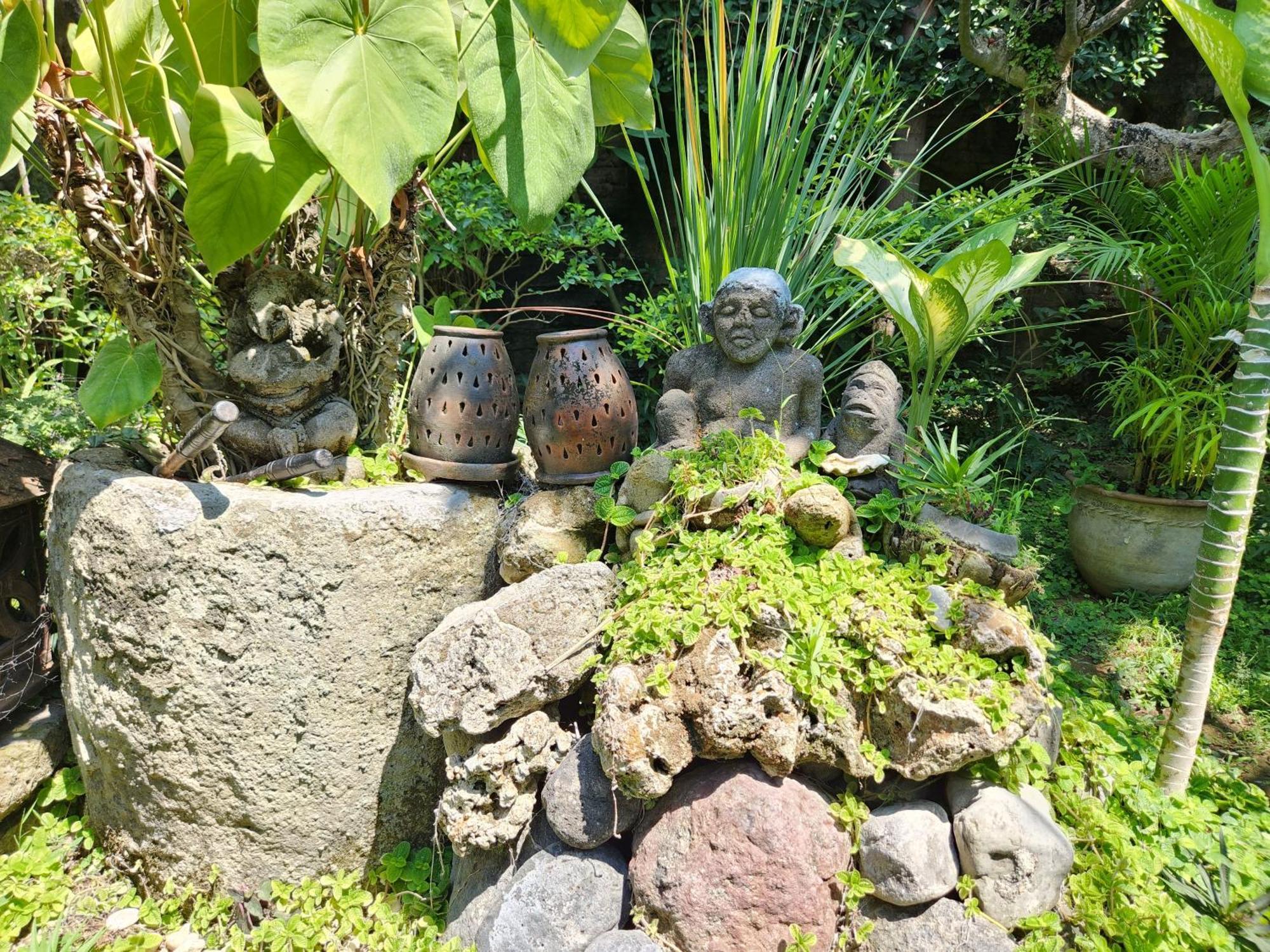 Villa Nesanur - Comfortable & Spacious Beachside Sanur Екстер'єр фото