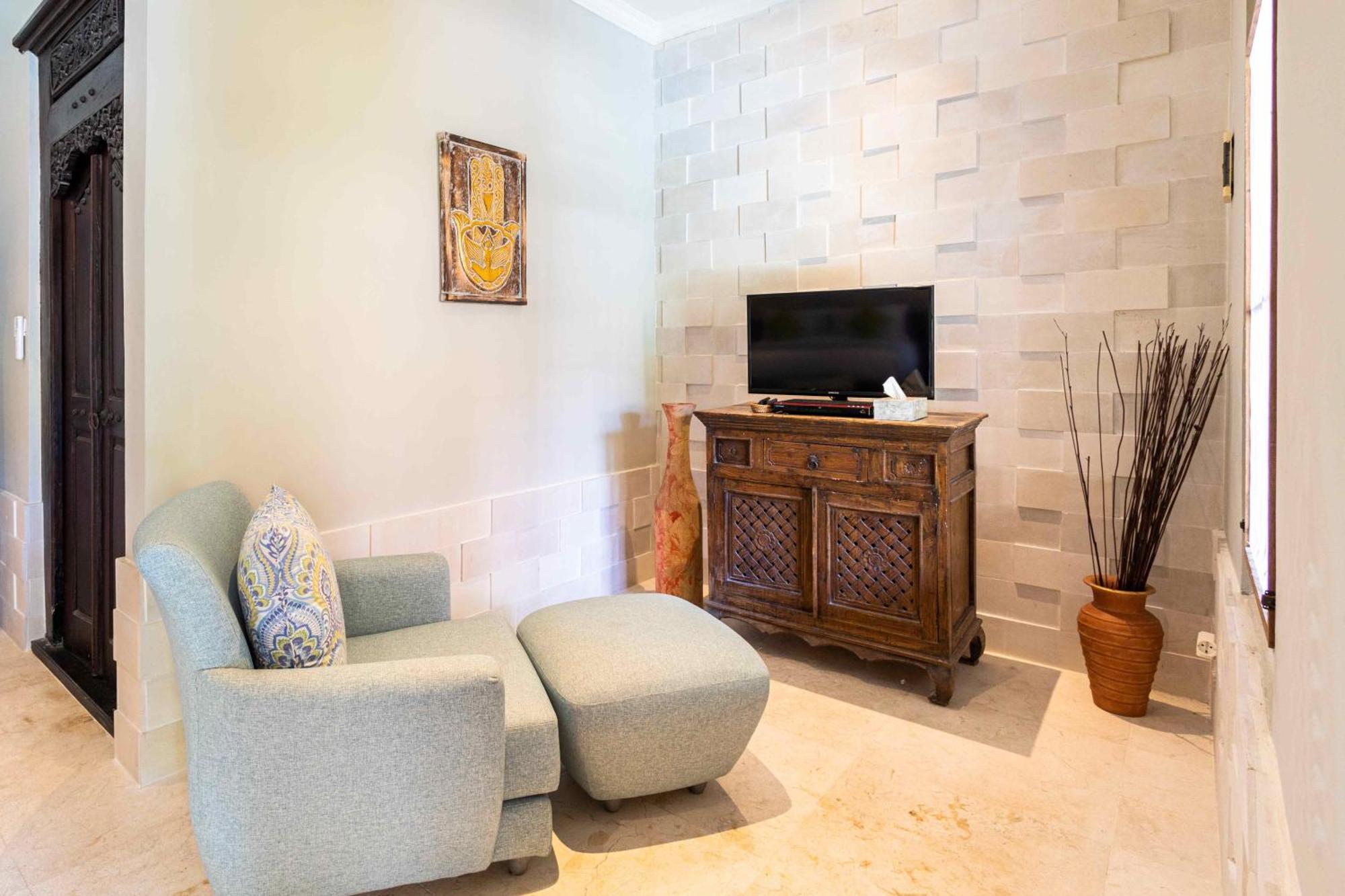 Villa Nesanur - Comfortable & Spacious Beachside Sanur Екстер'єр фото
