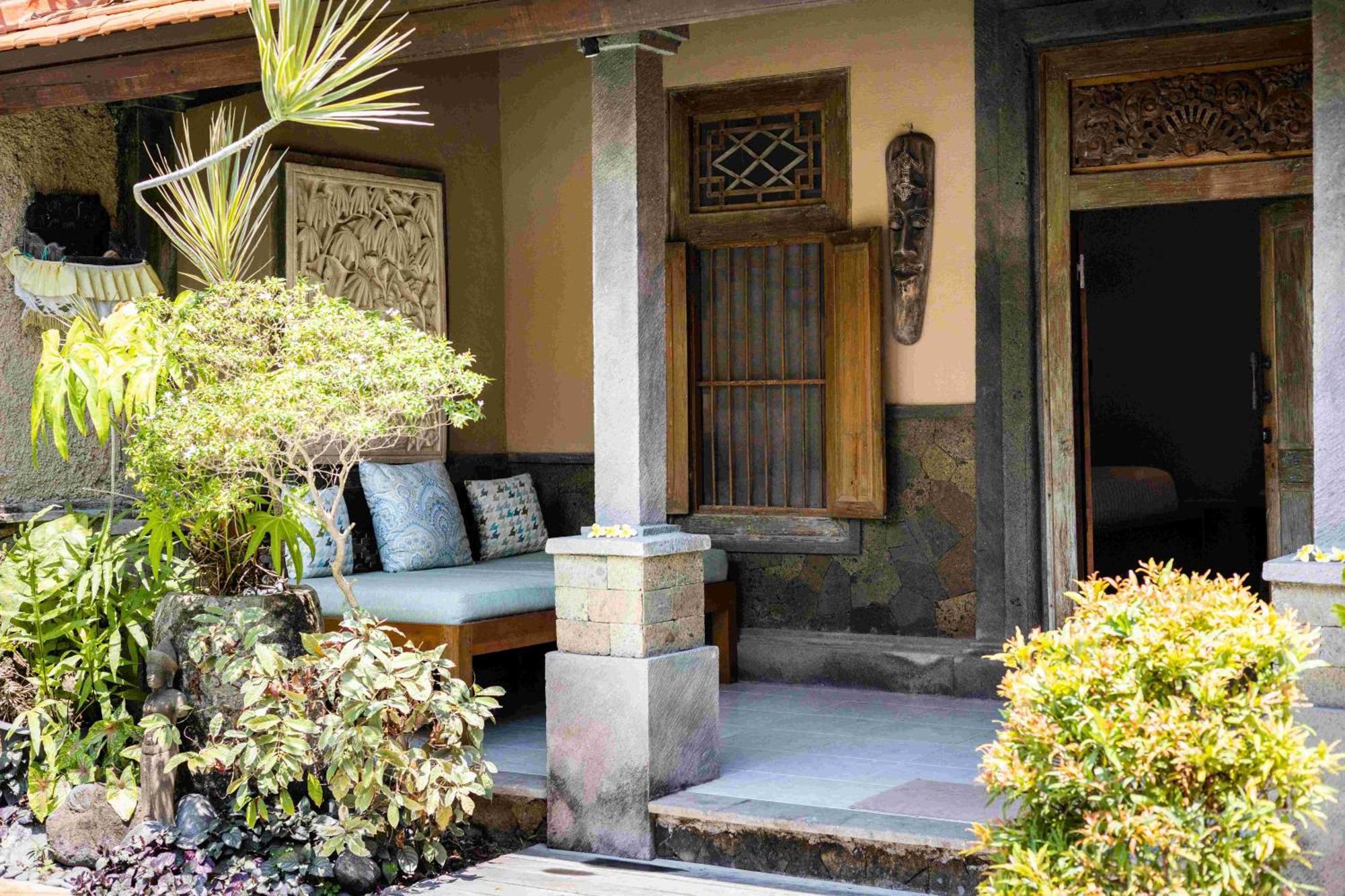 Villa Nesanur - Comfortable & Spacious Beachside Sanur Екстер'єр фото